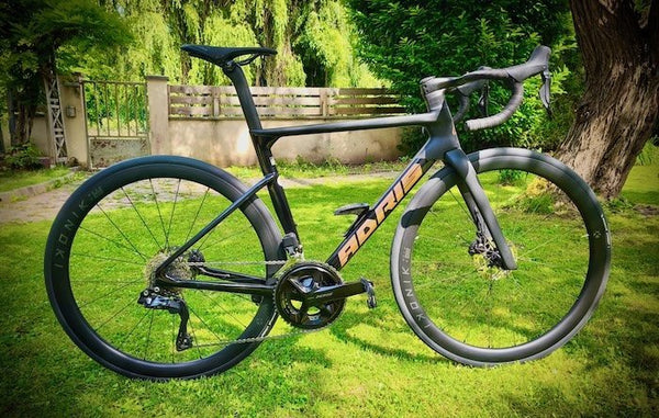 PERFORMANCE AXR2 105 DI2 - Avis Presse